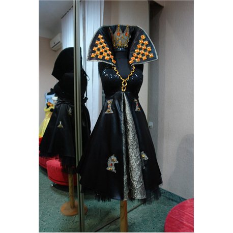 Взрослый карнавальный костюм "Шахматная королева" 2416