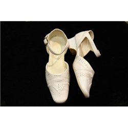 Pantofi pentru fetițe albi .25 1910